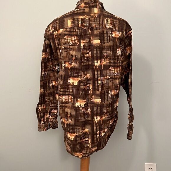 Cabela's Women’s Bear & Moose Print Flannel Button-Up Shirt - Picture 4 of 10